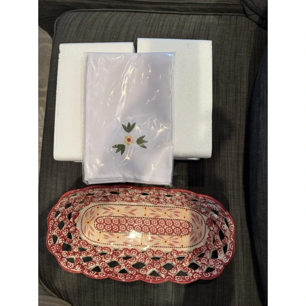 Temptations Ovenware By Tara Old World Orange Bread Basket Lattice Hand Painted